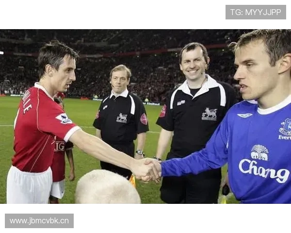 尼科与伊尼亚基：兄弟同队的足球生涯解析