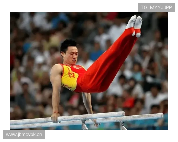 杨威训练场上一副“大爷范”，家里却像连锁超市扩张计划一样扎堆买买买！